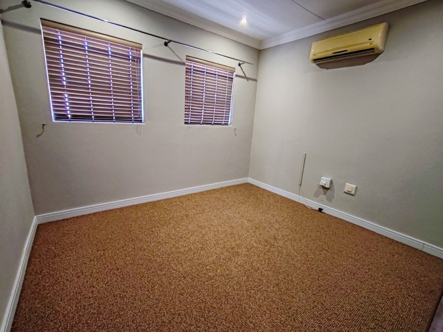 4 Bedroom Property for Sale in Grimbeeck Park North West